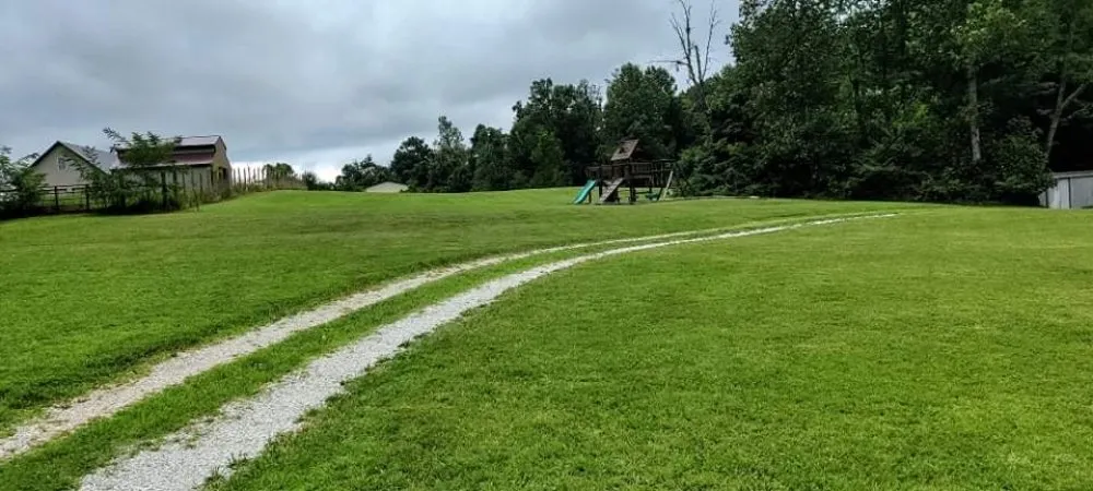 Professional garden landscaping experts serving New Albany, IN - T&A Home & Lawn