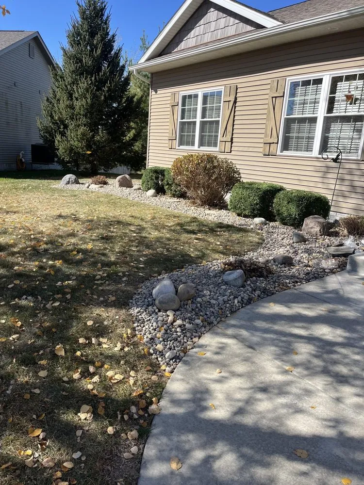 Top-rated lawn care service experts serving Geneseo, IL - T&A Lawn Care