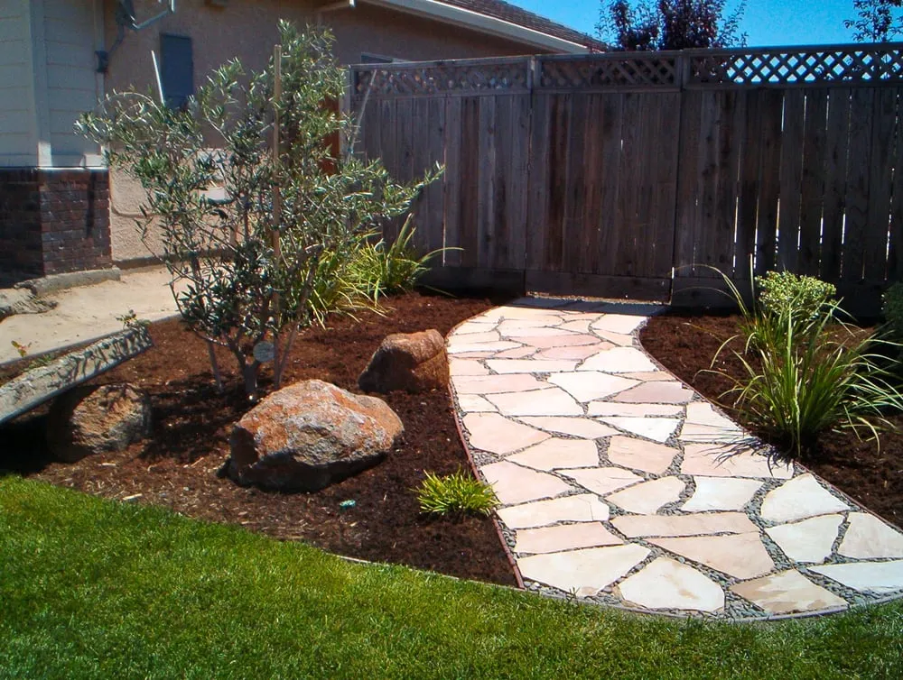 Reliable landscape design with custom design in Ripon, CA by Tabasco CL Landscaping