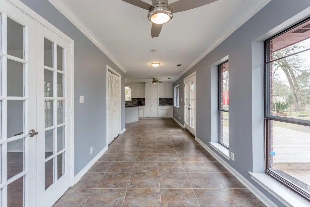 Affordable landscape design in Port Neches, TX by TabbyMac’s Sparkling Service