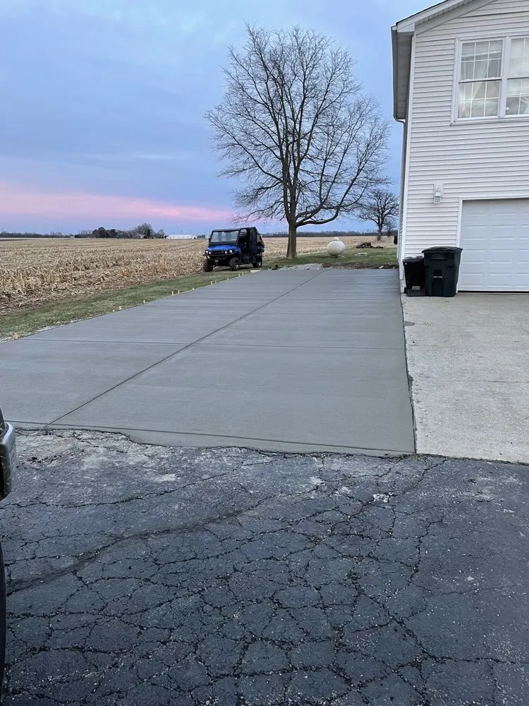 Expert lawn care service in Sabina, OH - Tackett Concrete Construction