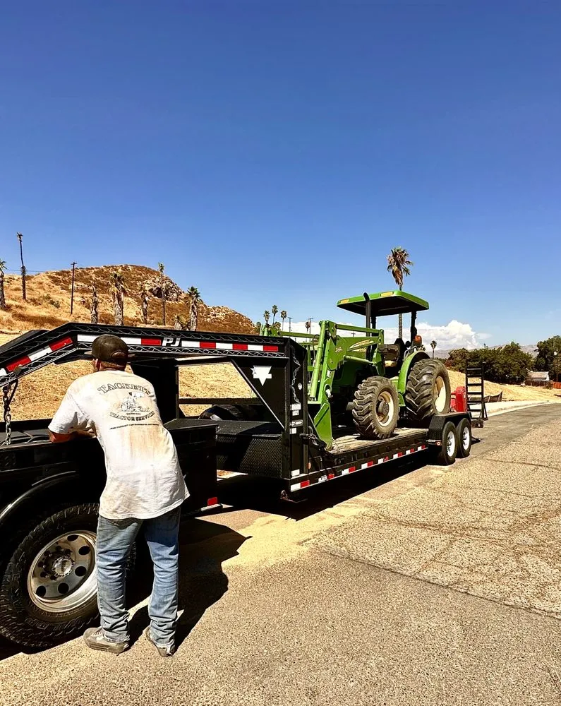 Custom lawn mowing service in Murrieta, CA - Tackett Tractor Services