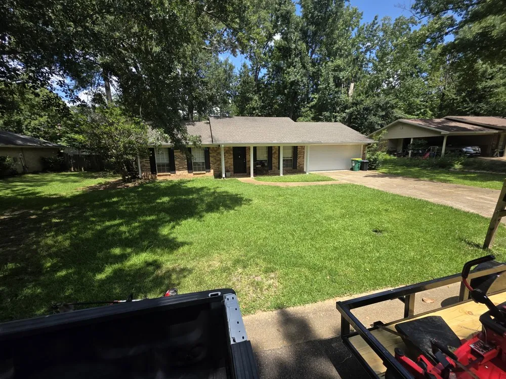 Top-rated yard maintenance for residential properties in Pearl, MS by Tacklebox's Lawn Care & More