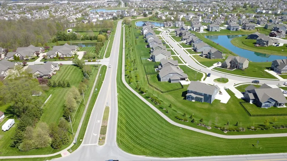 Affordable yard cleanup service in Carmel, IN - Tactical Outdoors