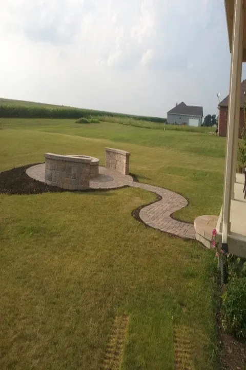Professional yard maintenance in Beecher, IL - Tadpole's Aquascapes & Landscaping