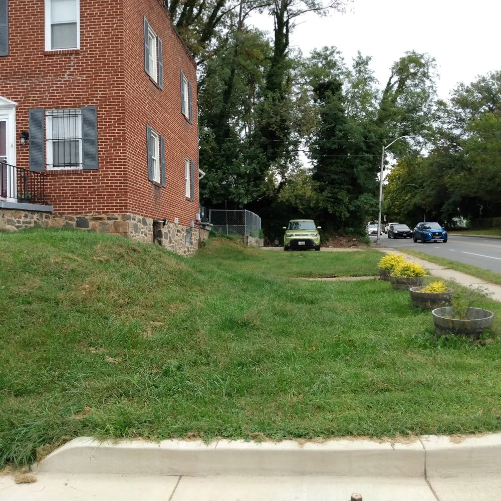 Reliable residential landscaping experts serving Timonium, MD - Tagalooie Lawn