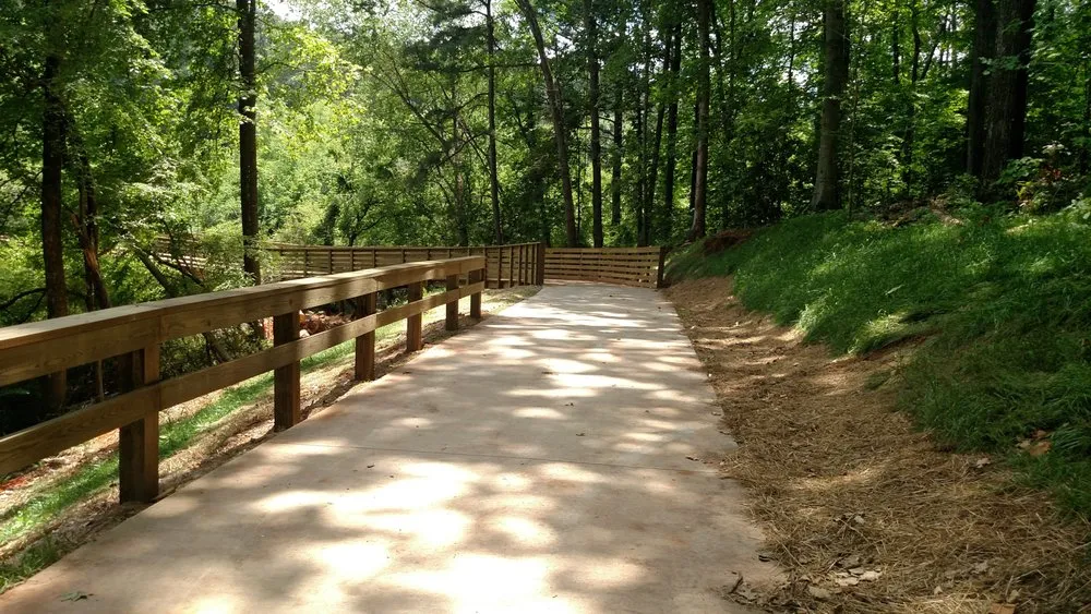 Reliable yard cleanup service in Cumming, GA by Tailored Trails