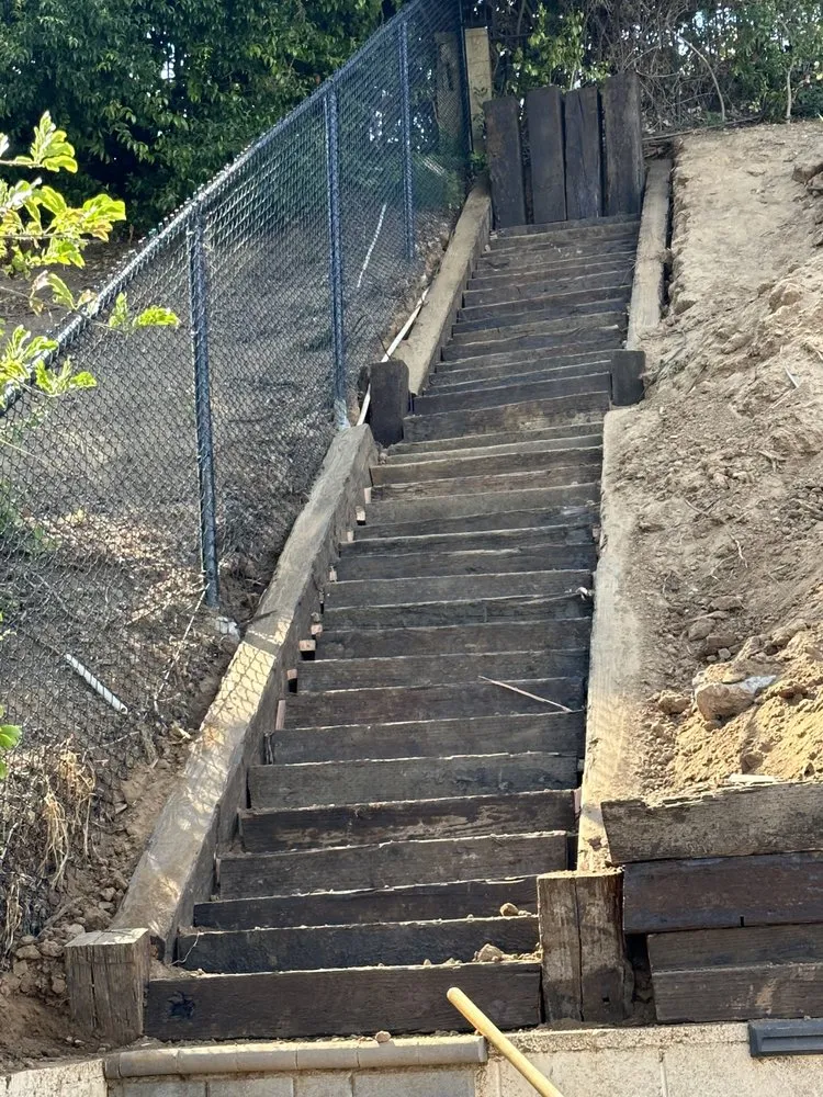 Local yard maintenance experts serving Redondo Beach, CA - Takapu Complete Hardscape & Softscape