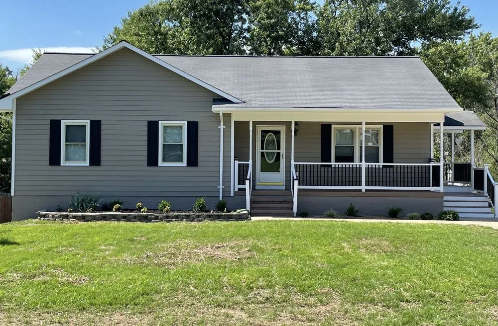 Custom lawn care service for beautiful yards across Dumfries, VA - Taking Care of Business