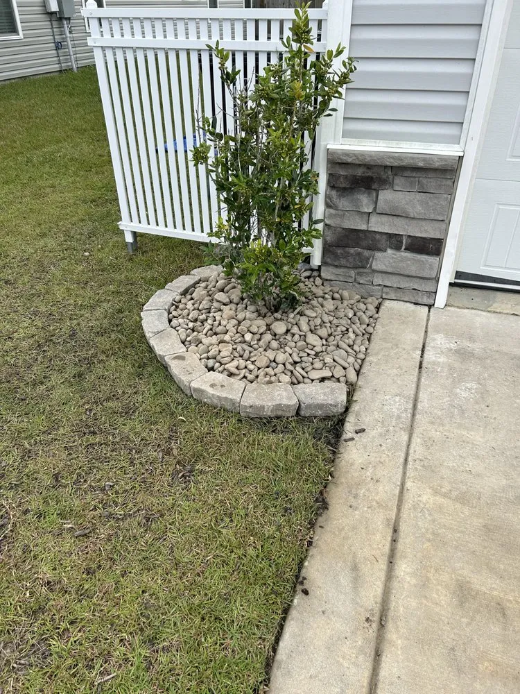 Top-rated yard maintenance in Jacksonville, NC by Talbots Lawn Care