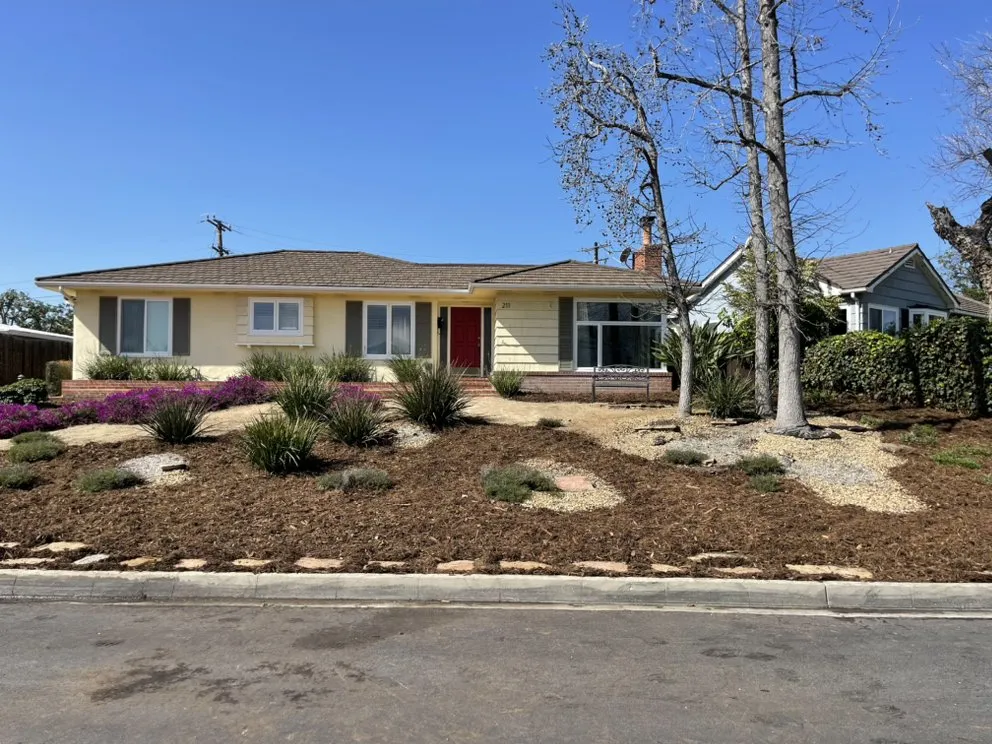 Custom lawn care service in Temple City, CA by Talgarden