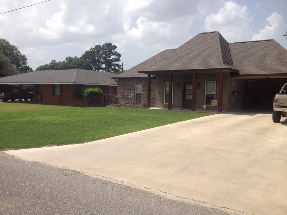 Local landscape installation for homes across Eunice, LA - Talgreens Hydromulching
