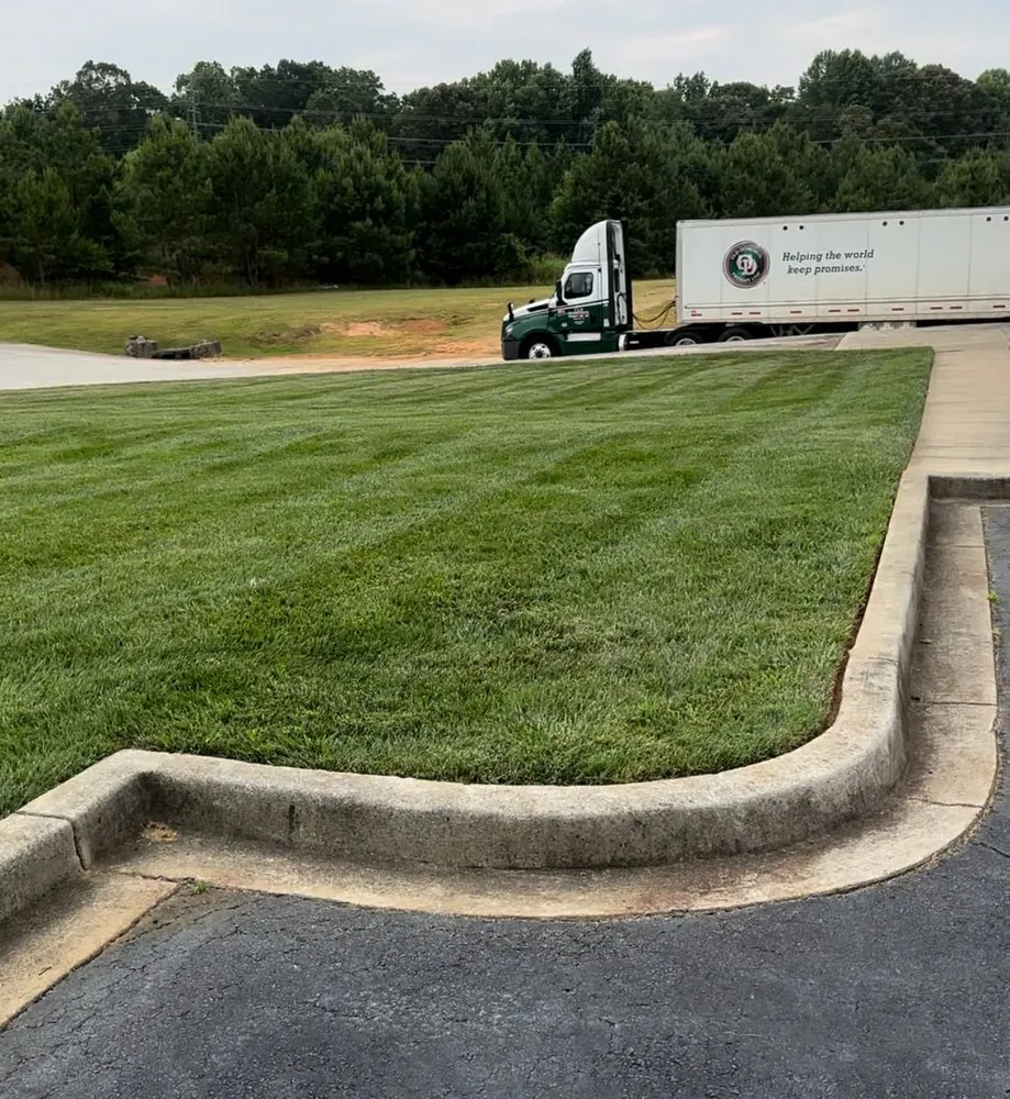 Expert lawn care service with custom design in Hartwell, GA by Tallent Lawn Services, LLC