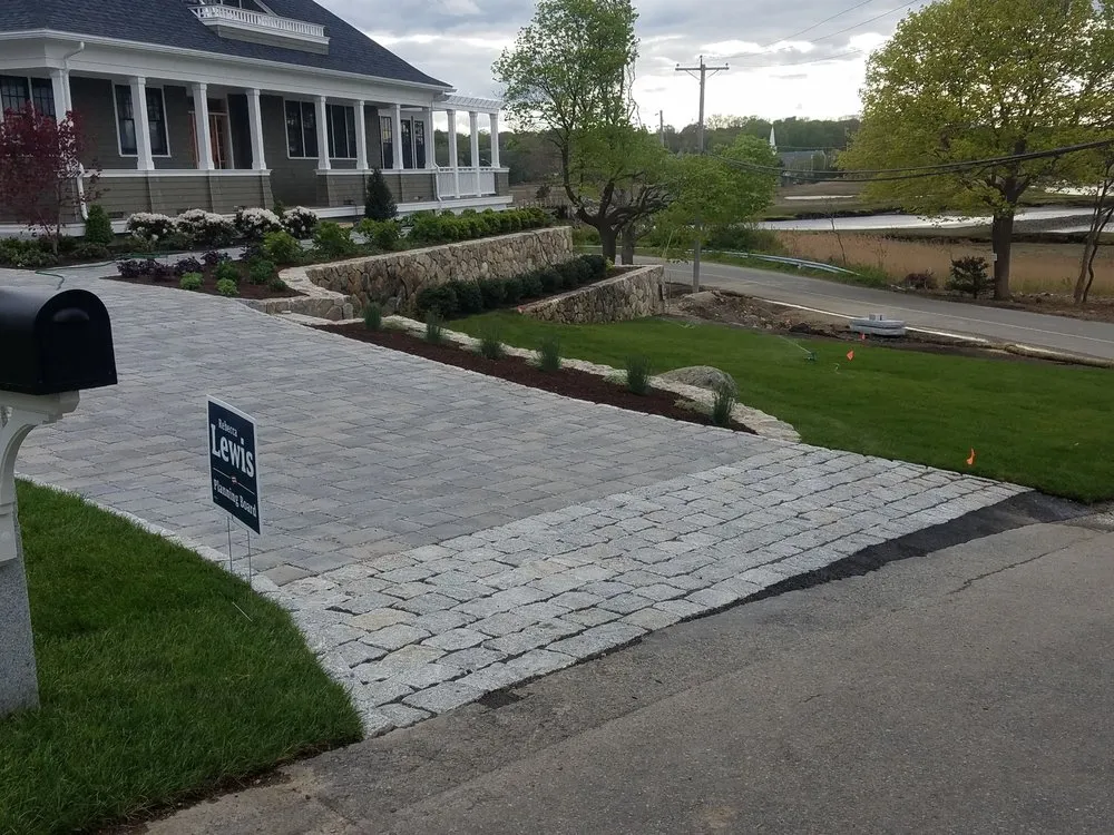 Professional residential landscaping experts serving Plymouth, MA - Taller Landscaping and Construction