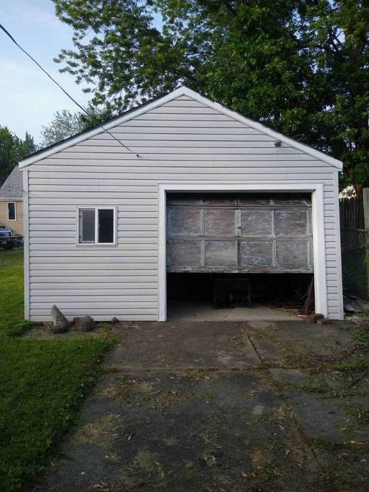 Custom residential landscaping experts serving Buffalo, NY - Talon Landscaping Construction & Demolition