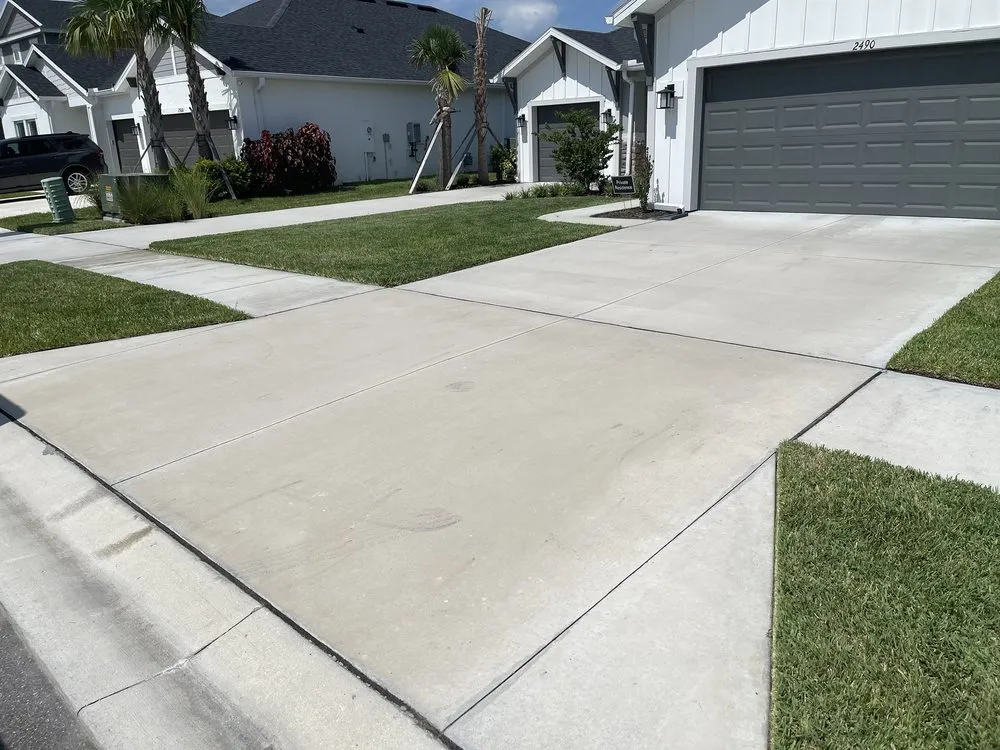 Professional garden landscaping in Zephyrhills, FL - Tampa Bama Lawn Service