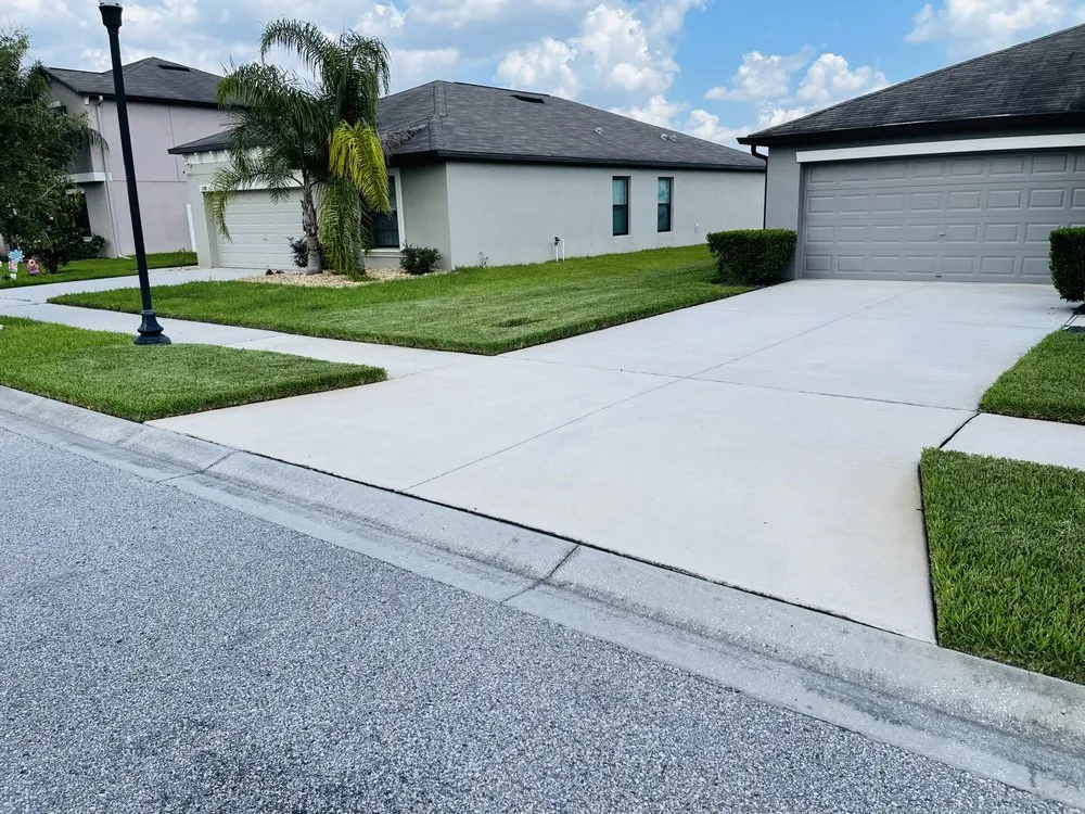 Trusted yard maintenance for residential properties in Zephyrhills, FL by Tampa Bama Lawn Service