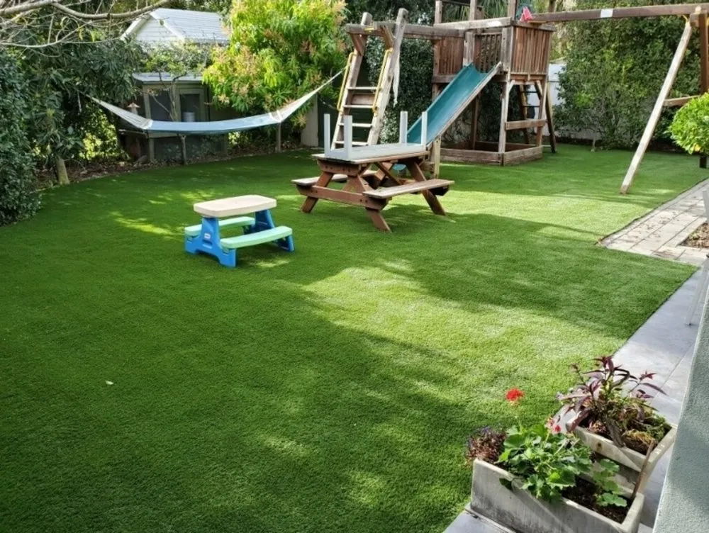 Local garden landscaping for year-round maintenance across Tampa, FL - Tampa Turf And Artificial Grass