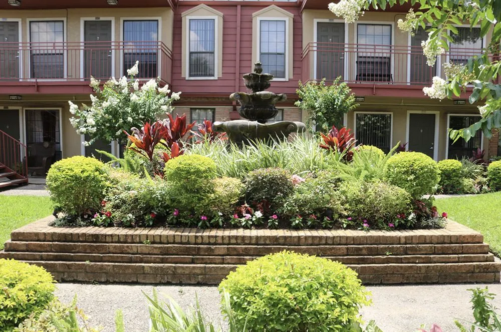 Custom landscape design experts serving Houston, TX - Tanglewood Flowers & Garden