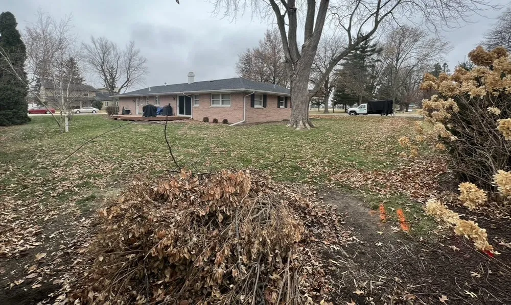 Local lawn mowing service for residential properties in Morton, IL by Tanner Lawn Care