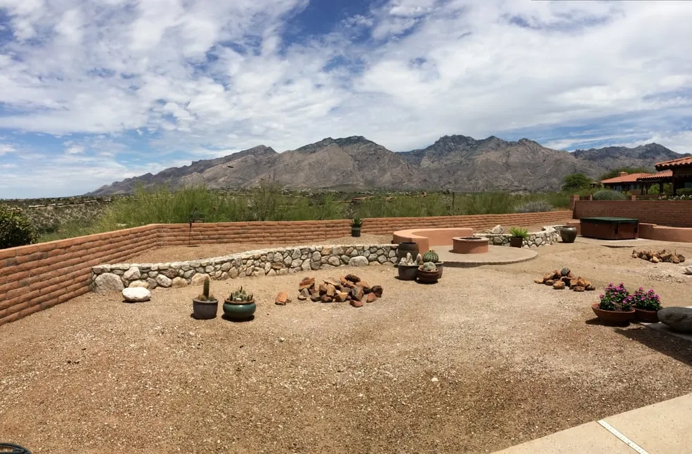 Custom lawn mowing service with custom design in Tucson, AZ by Tanque Verde Construction