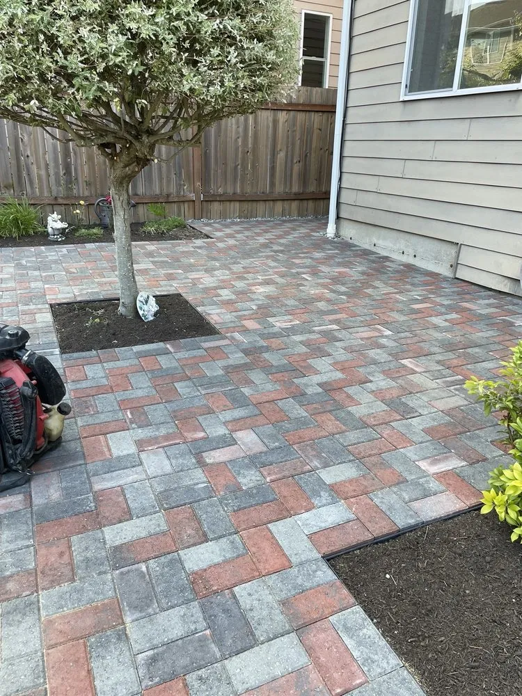 Trusted lawn care service for beautiful yards in Renton, WA by Tan's Landscape