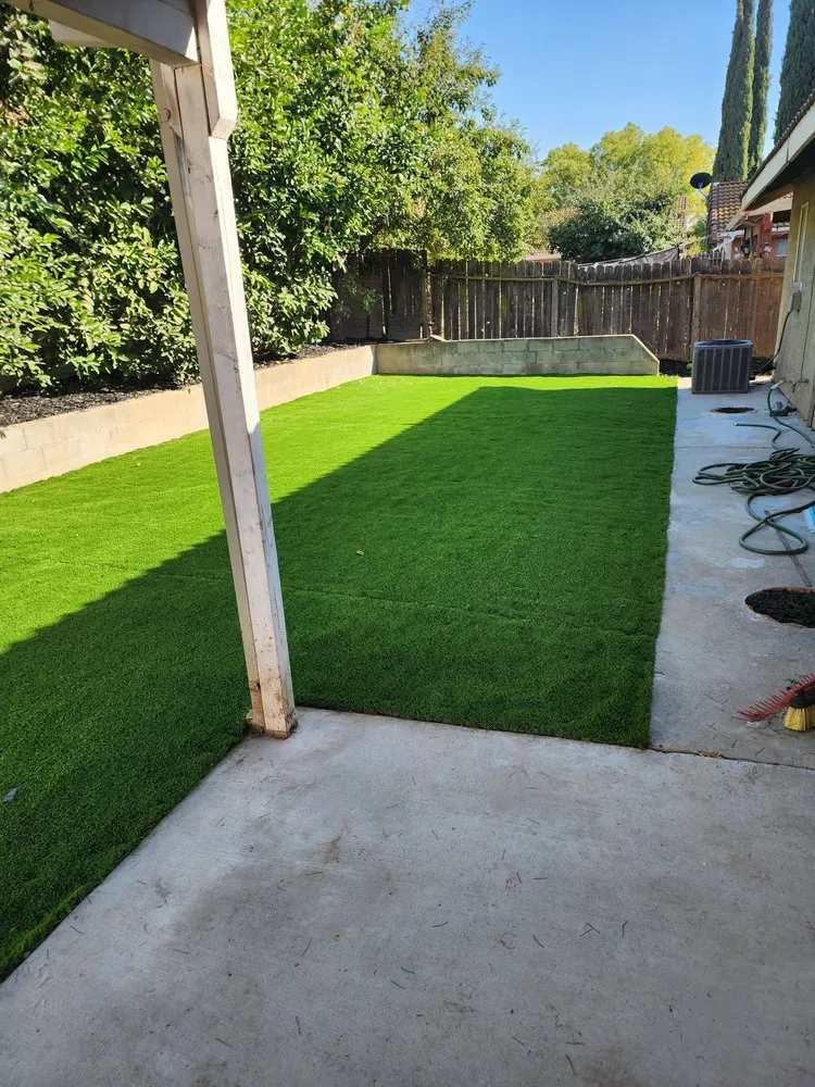 Professional outdoor landscaping in Modesto, CA by Tapia’s Landscaping