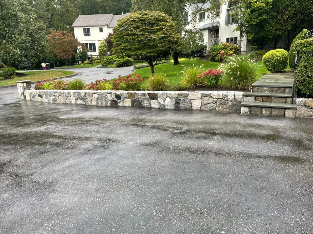 Local lawn mowing service in Yorktown Heights, NY - Tapia's Landscaping