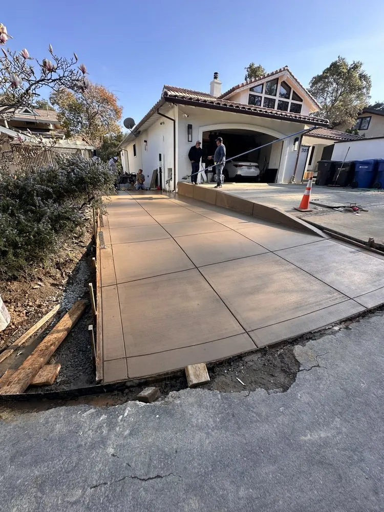 Local lawn care service in Royal Oaks, CA - Tapias New Generation