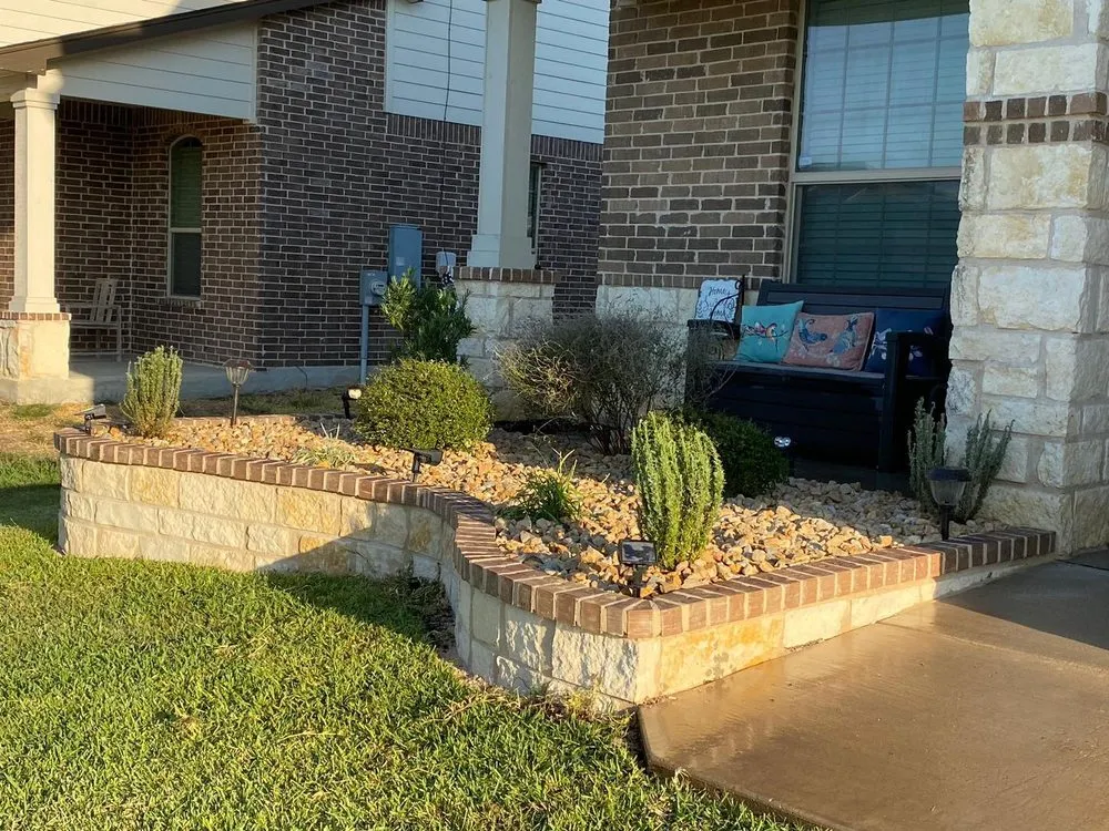 Affordable lawn care service experts serving Killeen, TX - Taproots Lawn Care & Landscaping