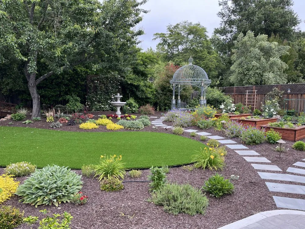 Professional garden landscaping with custom design across Windsor, CA - Tarantino's Yardscapes