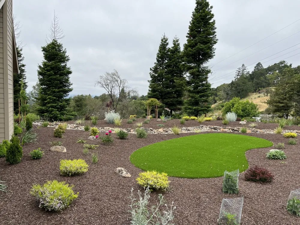 Custom landscaping services in Windsor, CA - Tarantino's Yardscapes