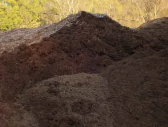 Trusted outdoor landscaping experts serving Saint Louis, MO - Tarrillion's Firewood Mulch