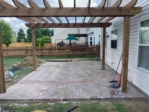 Local yard cleanup service for homes in Sheridan, IN by Task Masterz