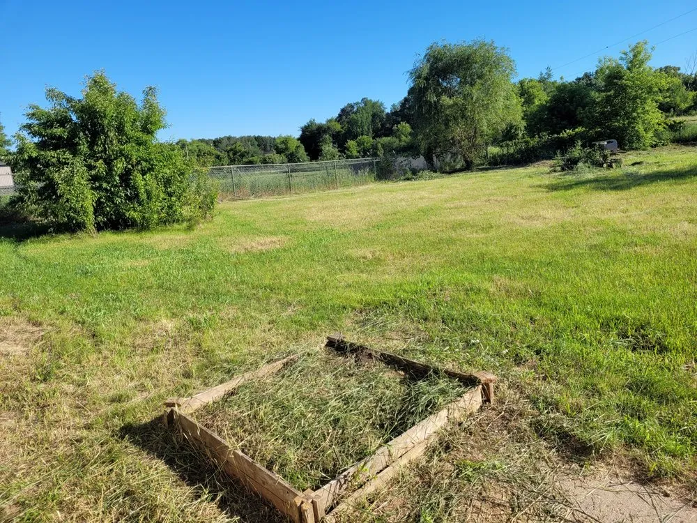 Expert landscape design experts serving Hudson, WI - Task Tackler