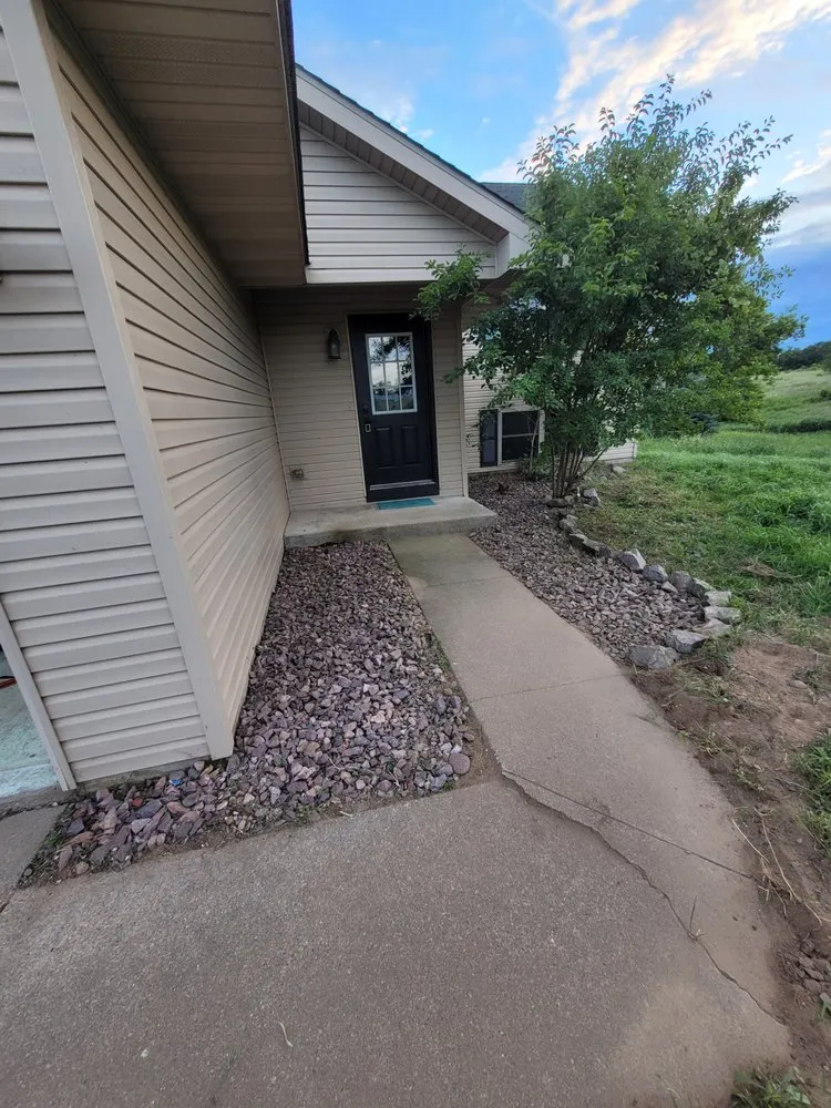 Expert residential landscaping experts serving Hudson, WI - Task Tackler