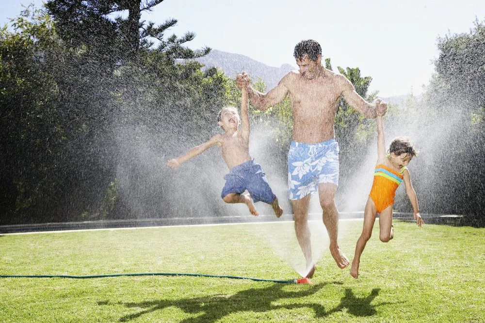 Expert lawn mowing service experts serving Holmdel, NJ - TaskEasy by Workwave