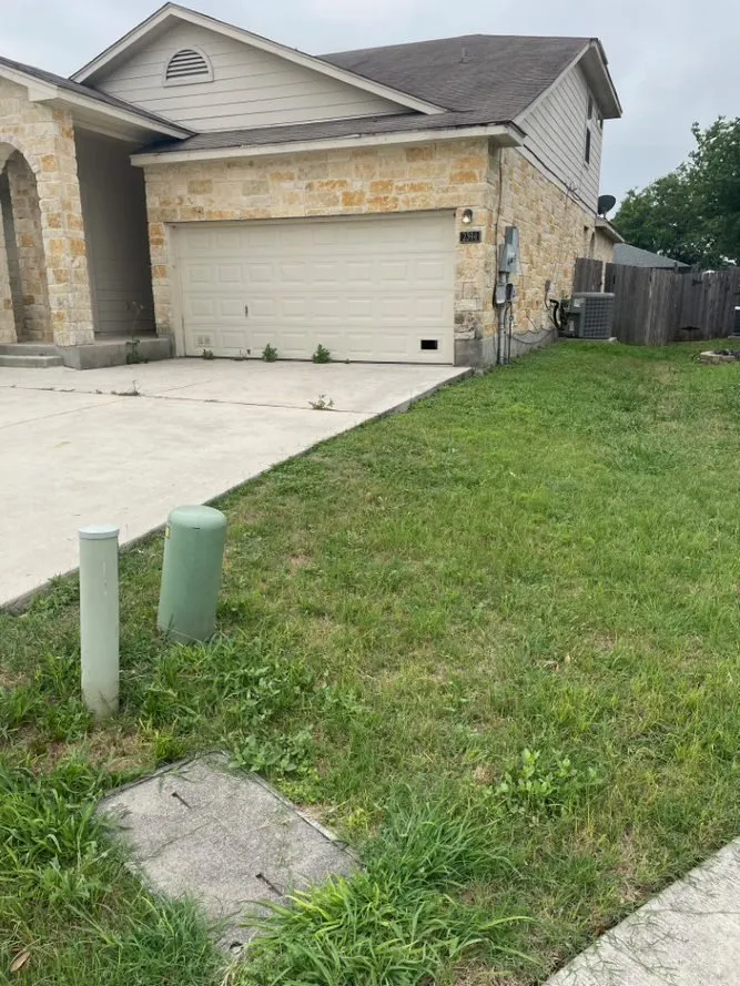 Affordable lawn care service experts serving Holmdel, NJ - TaskEasy by Workwave