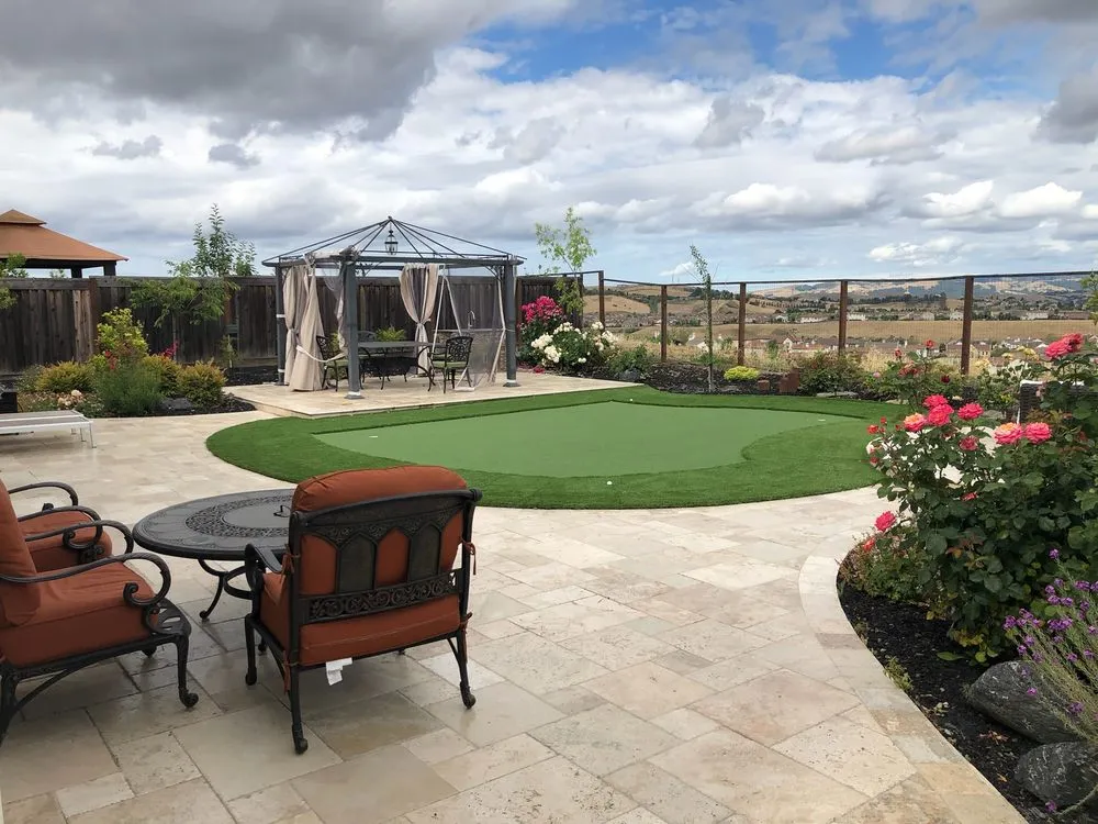Custom residential landscaping for year-round maintenance in San Ramon, CA by TAT Horizon