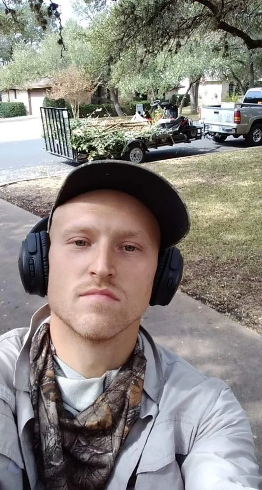 Custom lawn mowing service experts serving Harker Heights, TX - Tate Scapes Landscaping