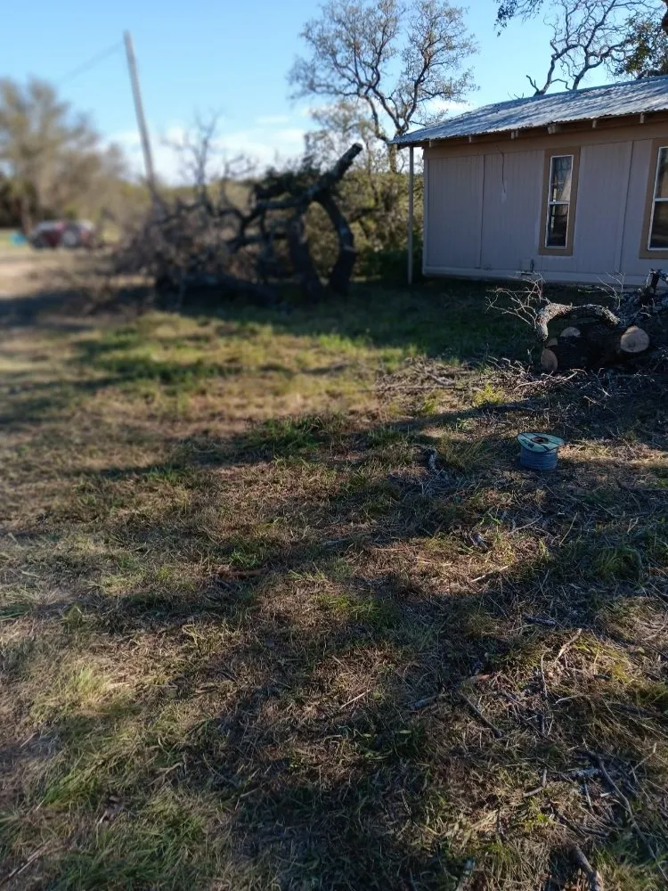 Trusted residential landscaping for residential properties in Killeen, TX by Tate’s Family Services