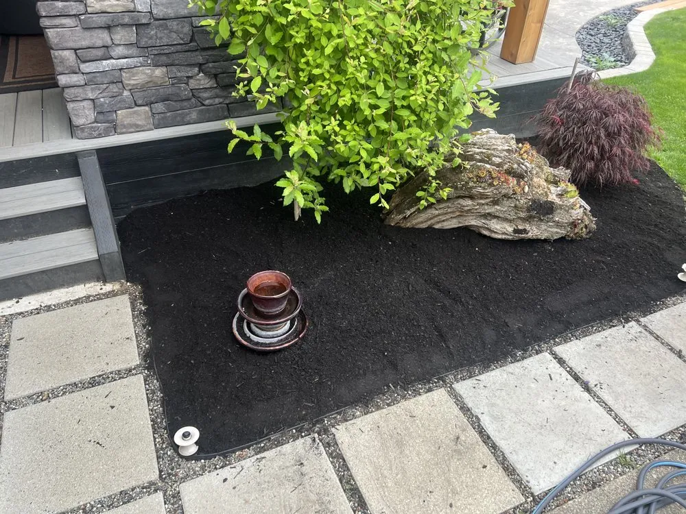 Top-rated outdoor landscaping for homes in Bonney Lake, WA by Tates Labor