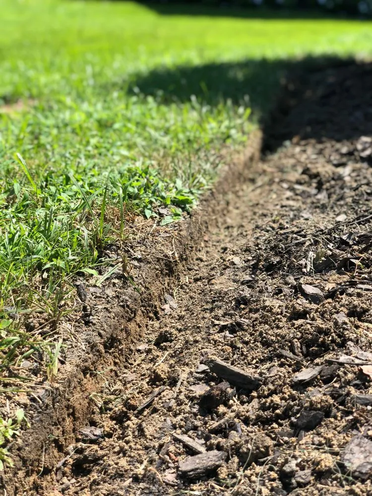 Affordable outdoor landscaping for beautiful yards across New Kent, VA - Tate's Lawn Care