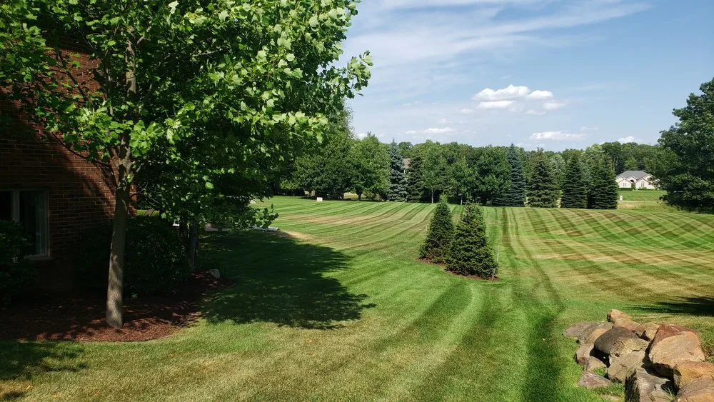 Expert residential landscaping for residential properties in Richmond, MI by Tatrabuilt