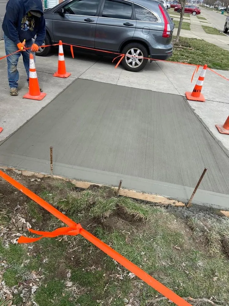 Reliable lawn mowing service experts serving Indianapolis, IN - Taurus Property Works