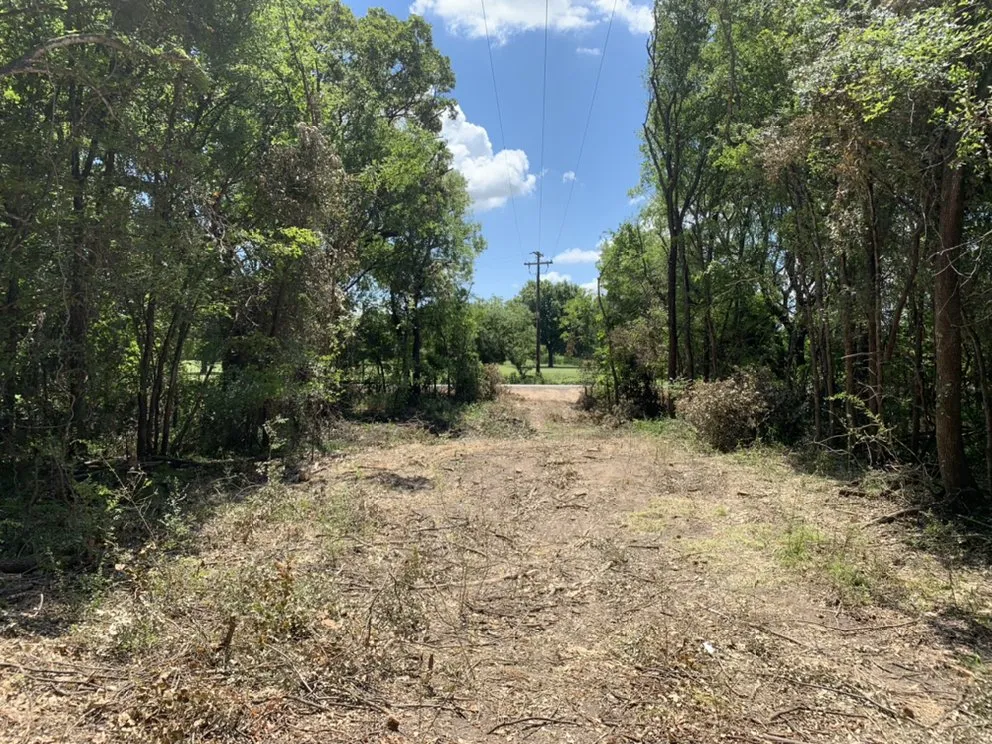 Trusted outdoor landscaping in Weatherford, TX by Taut Line Treez