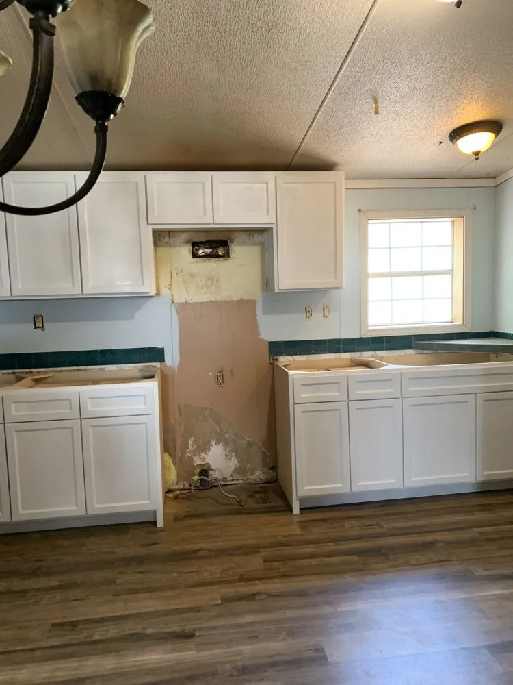 Reliable landscaping services experts serving Del Valle, TX - Tave Lawns