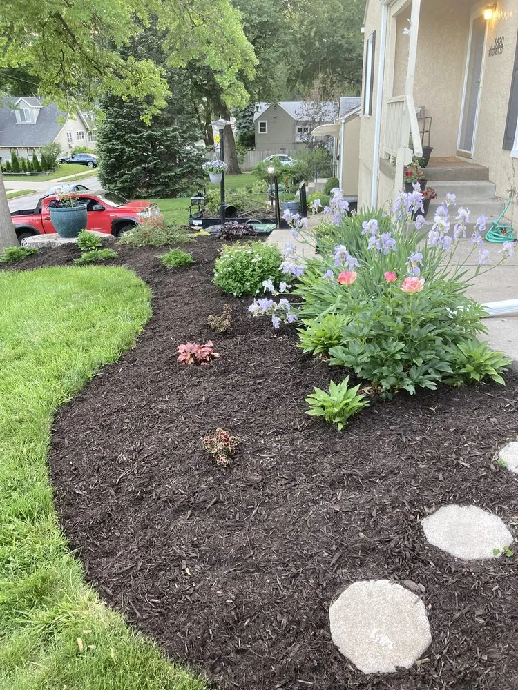 Reliable lawn mowing service with custom design across Omaha, NE - Tavizon Lawn Services