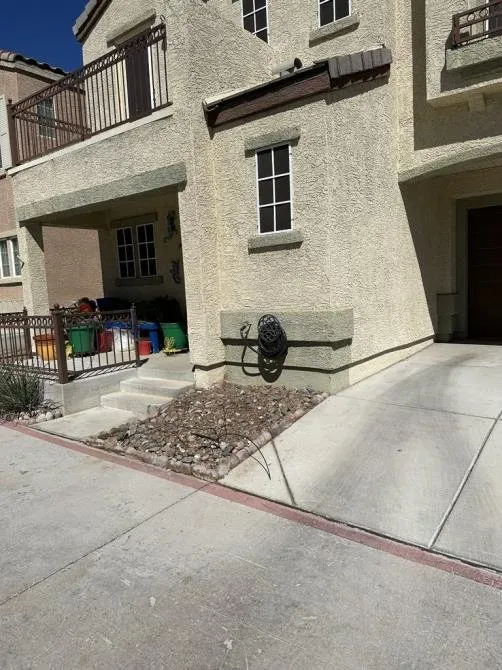 Affordable lawn mowing service experts serving North Las Vegas, NV - Tavo Landscaping