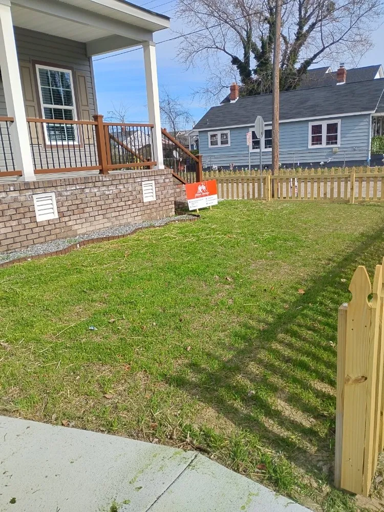 Custom yard cleanup service experts serving Newport News, VA - Tayes Lawncare Service